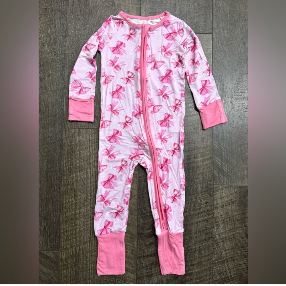 Bow Print bamboo baby girl sleepie pajamas 0-3m